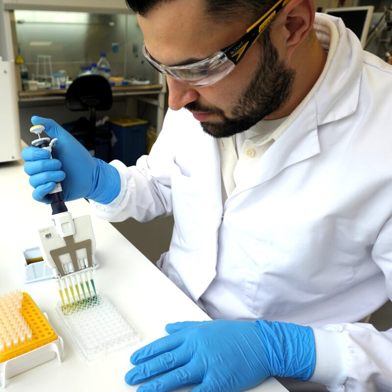 Photo Biotech Pipeteer