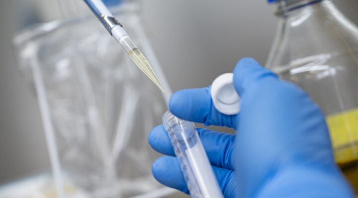 Photo Biotech pipeteer