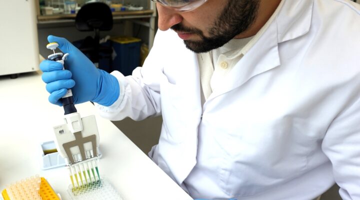 Photo Biotech Pipeteer